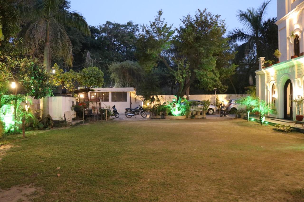 Hotel Pushap Palace Patiāla Exterior photo